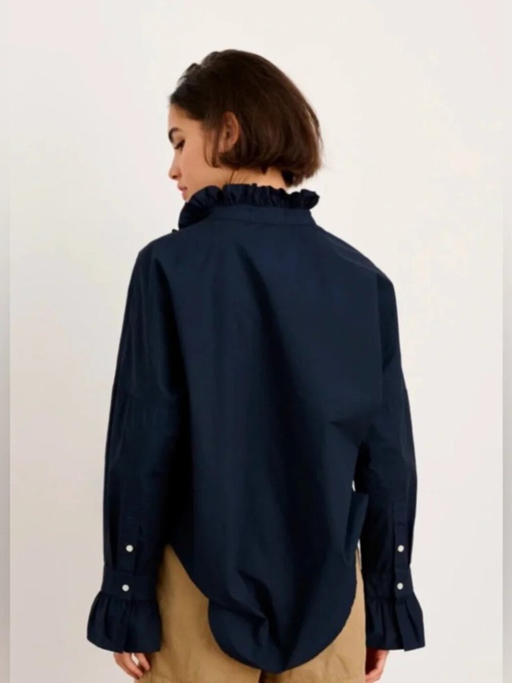 Alex Mill NWOT Easy Paper Poplin Ruffle Shirt Size M in Navy - Picture 3 of 12